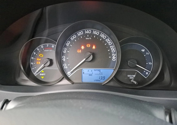 Toyota Auris cena 47900 przebieg: 200000, rok produkcji 2016 z Kołaczyce małe 191